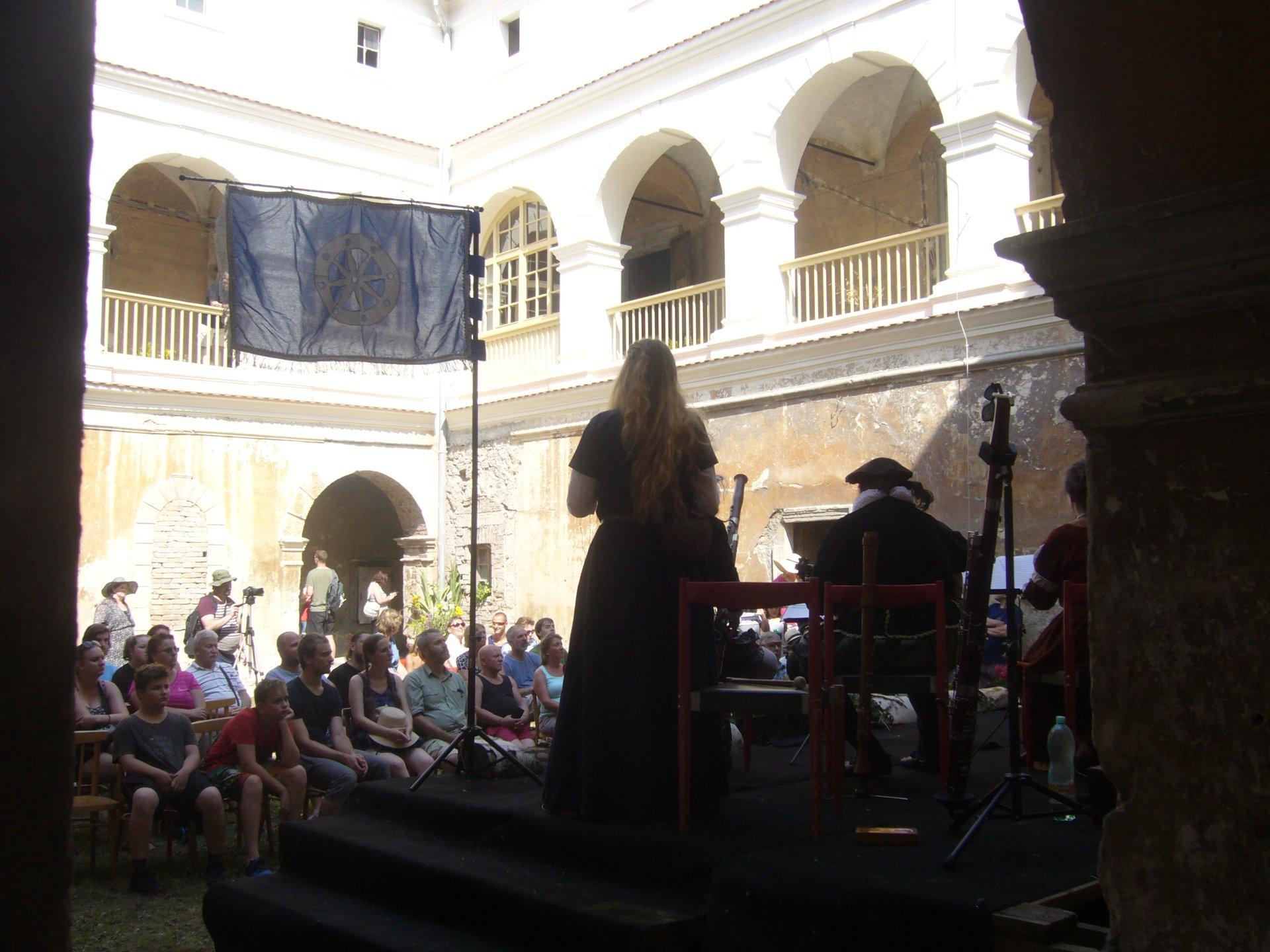 9.8.2020 Koncert souboru historické hudby FRAGIUM1